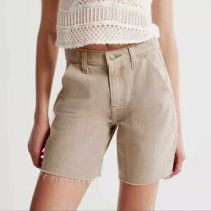 Abercrombie & Fitch Women's Mid Rise Long & Loose Short Size 30 10